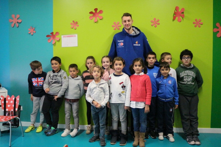 Löfberg en Kids&Us Lugo: «Traballo para ser un xogador completo»