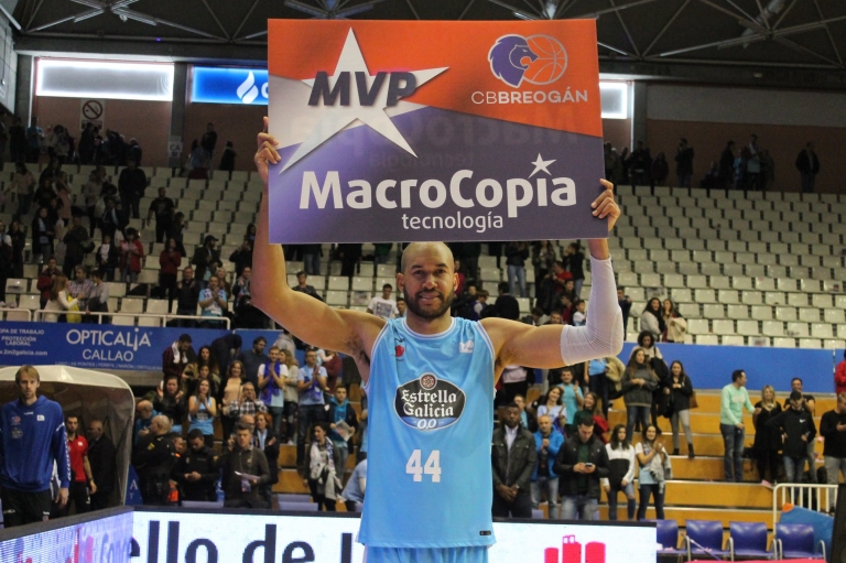 Jorfdan foi elixido MVP Macrocipa (Foto PatMAS)